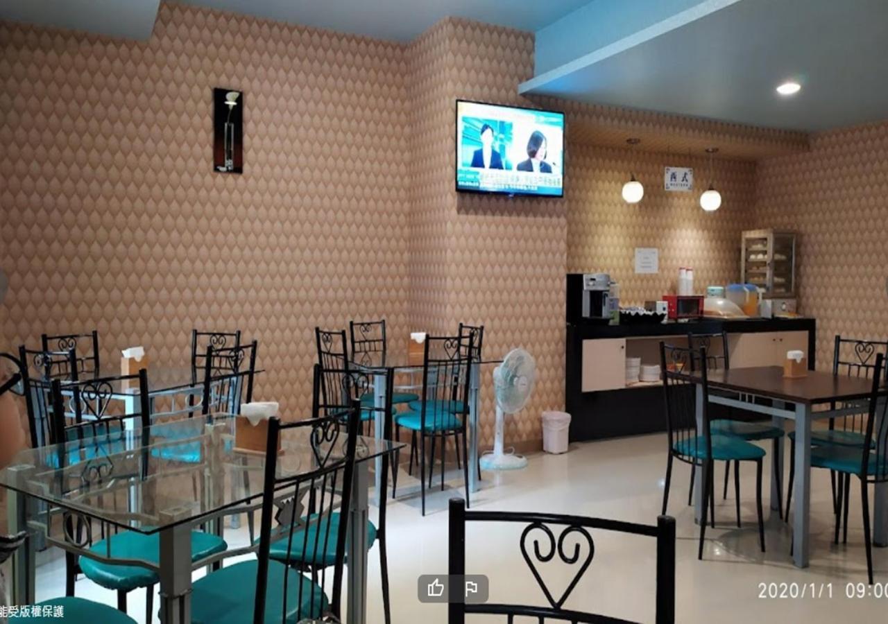 Hua Xiang Motel - Arena Kaohsiung Extérieur photo