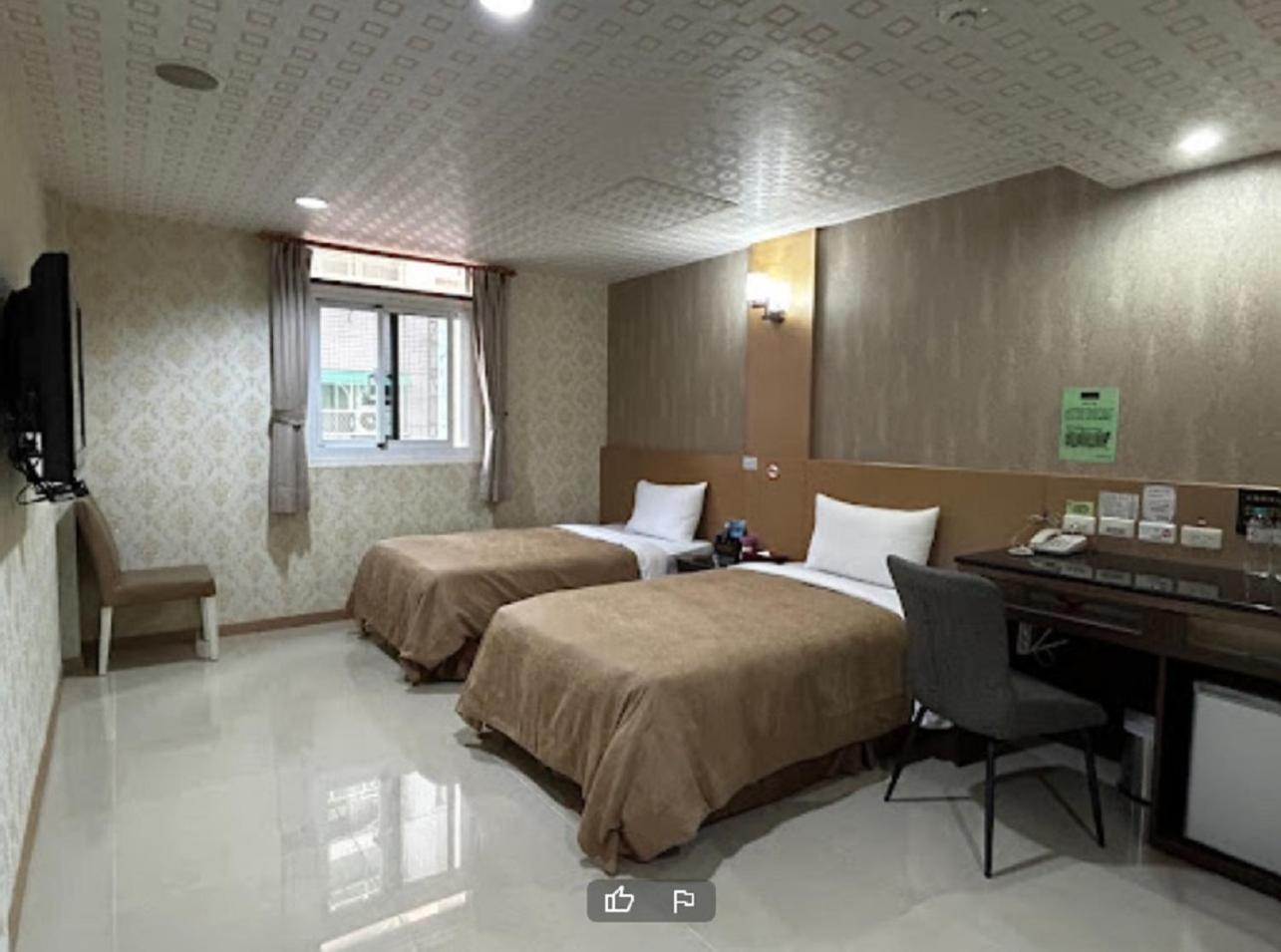 Hua Xiang Motel - Arena Kaohsiung Extérieur photo