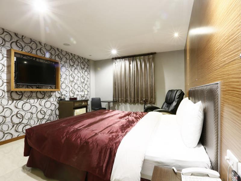 Hua Xiang Motel - Arena Kaohsiung Extérieur photo